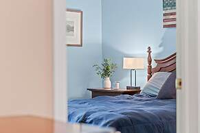 Alpine Serenity by Avantstay Beach Lake Access Theater Deck Playroom