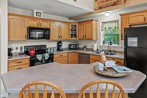 Alpine Serenity by Avantstay Beach Lake Access Theater Deck Playroom