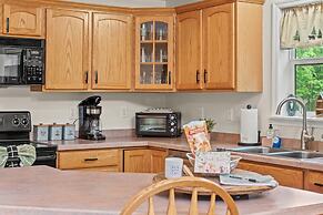 Alpine Serenity by Avantstay Beach Lake Access Theater Deck Playroom