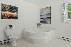 Alpine Serenity by Avantstay Beach Lake Access Theater Deck Playroom