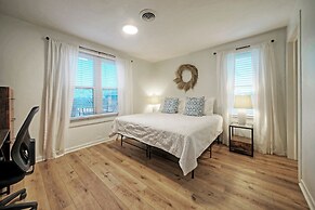 Shore Thing by Avantstay Waterfront Retreat w Private Boat Dock