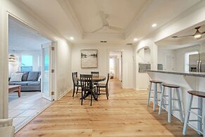 Shore Thing by Avantstay Waterfront Retreat w Private Boat Dock