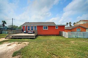 Shore Thing by Avantstay Waterfront Retreat w Private Boat Dock