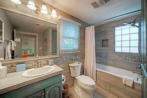 Shore Thing by Avantstay Waterfront Retreat w Private Boat Dock