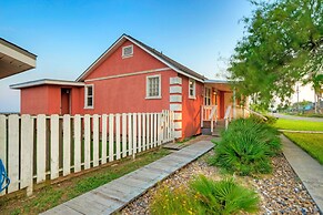 Shore Thing by Avantstay Waterfront Retreat w Private Boat Dock