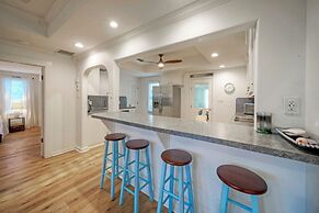 Shore Thing by Avantstay Waterfront Retreat w Private Boat Dock