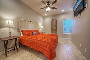 The Pintail by Avantstay Pool Access Boat Dock