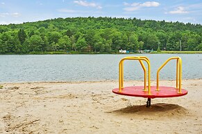 Ridge Retreat by Avantstay Game Room Covered Porch Fire Pit