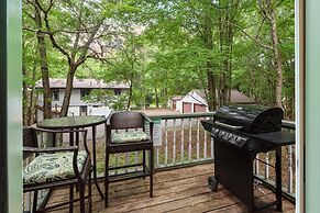 Ridge Retreat by Avantstay Game Room Covered Porch Fire Pit