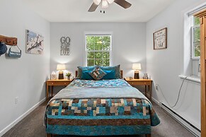 Ridge Retreat by Avantstay Game Room Covered Porch Fire Pit