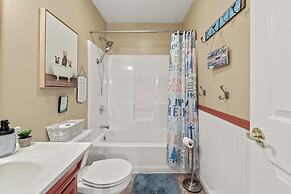 Ridge Retreat by Avantstay Game Room Covered Porch Fire Pit