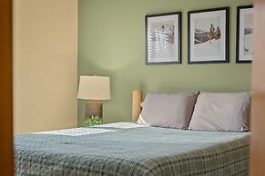 Lake View Chalet by Avantstay Lake Access Deck