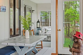 Pocono Lakefront by Avantstay Dock Lake Access