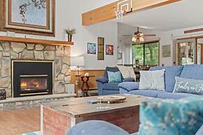 Pocono Lakefront by Avantstay Dock Lake Access