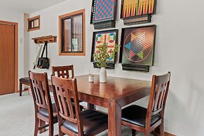 Pocono Lakefront by Avantstay Dock Lake Access