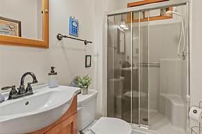 Pocono Lakefront by Avantstay Dock Lake Access