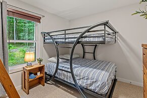 Happy Trails Chalet by Avantstay Sauna Deck Private Community Beach Ac