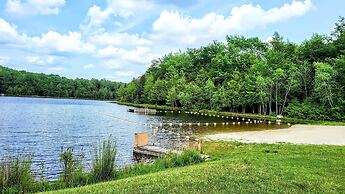 Happy Trails Chalet by Avantstay Sauna Deck Private Community Beach Ac