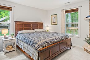 Happy Trails Chalet by Avantstay Sauna Deck Private Community Beach Ac