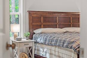 Happy Trails Chalet by Avantstay Sauna Deck Private Community Beach Ac