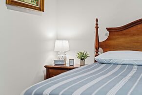 Happy Trails Chalet by Avantstay Sauna Deck Private Community Beach Ac