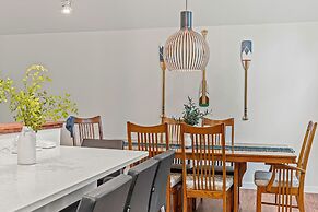 Happy Trails Chalet by Avantstay Sauna Deck Private Community Beach Ac