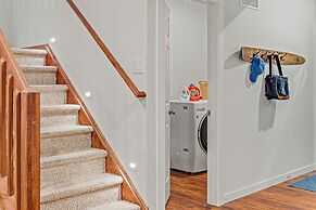 Happy Trails Chalet by Avantstay Sauna Deck Private Community Beach Ac