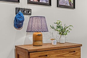 Happy Trails Chalet by Avantstay Sauna Deck Private Community Beach Ac