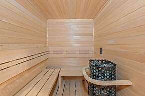 Happy Trails Chalet by Avantstay Sauna Deck Private Community Beach Ac