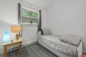 Trail House by Avantstay Walk to Creek Deck