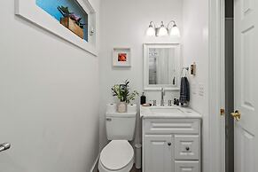 Trail House by Avantstay Walk to Creek Deck