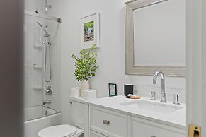 Trail House by Avantstay Walk to Creek Deck