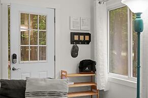 Trail House by Avantstay Walk to Creek Deck