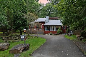 Trail House by Avantstay Walk to Creek Deck