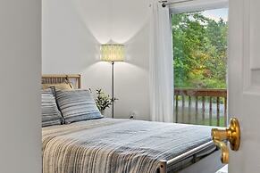 Trail House by Avantstay Walk to Creek Deck