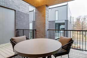 The Grove 12 by Avantstay Come Experience Music Row