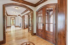 Sunset Shores Resort The Grand House by Avantstay