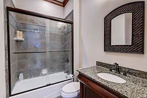 Sunset Shores Resort The Grand House by Avantstay