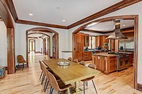 Sunset Shores Resort The Grand House by Avantstay