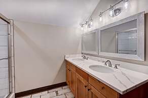 Sunset Shores Resort The Grand House by Avantstay