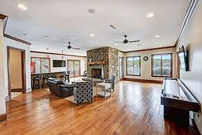 Sunset Shores Resort The Grand House by Avantstay