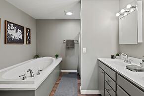 Nittany Cabin by Avantstay Lakefront View Firepit