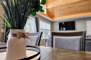 Nittany Cabin by Avantstay Lakefront View Firepit