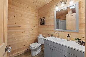 Nittany Cabin by Avantstay Lakefront View Firepit