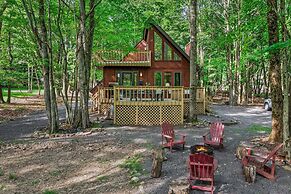 Hygge Home by Avantstay Deck for Outdoor Living Fire Pit Game Table