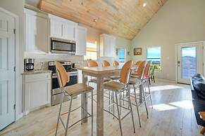 Big Trout by Avantstay Group Getaway w Dock