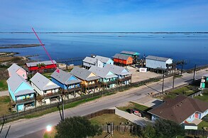 Big Trout by Avantstay Group Getaway w Dock