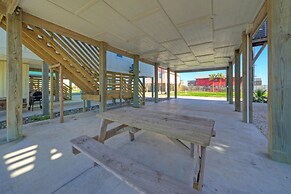 Big Trout by Avantstay Group Getaway w Dock