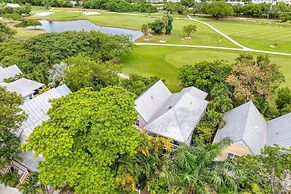 Keys to Paradise by Avantstay Balcony Pool Golf