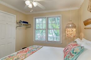 Keys to Paradise by Avantstay Balcony Pool Golf